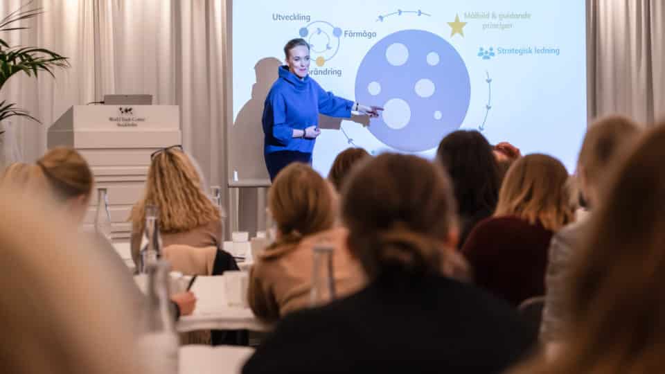 Vi delar gärna med oss av våra tankar och kunskap genom fysiska seminarier, webbinarier, guider, bloggar samt vår egen podd – Sonderpodden.
